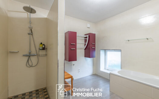 Niederhausbergen – Grand 3 pièces, terrasse, balcon, cave et garage